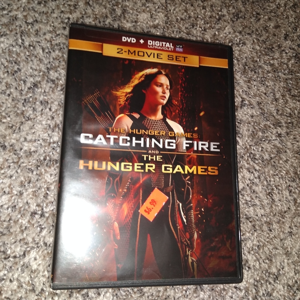 The Hunger Games Movies 1 & 2 DVD Set
